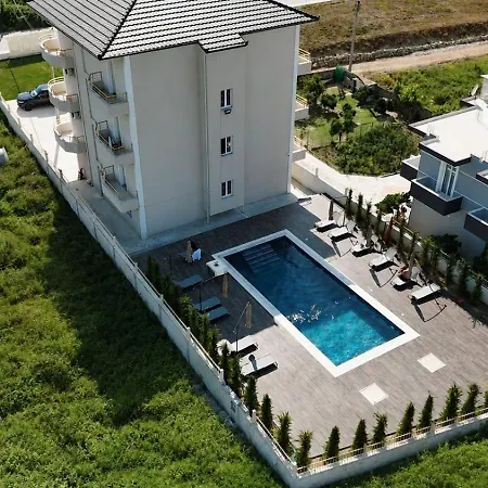 Arkej Pool *