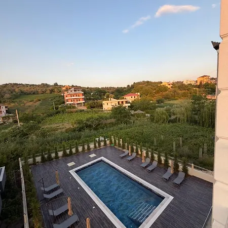Arkej Pool *