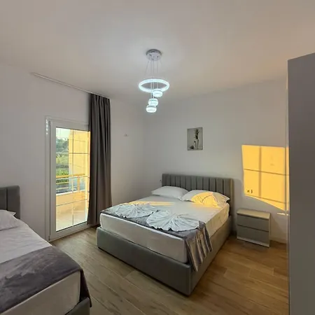 Arkej Pool Aparthotel